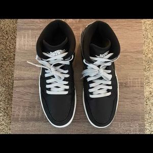 Air Jordan 1 Retro 86 “Pure Platinum”